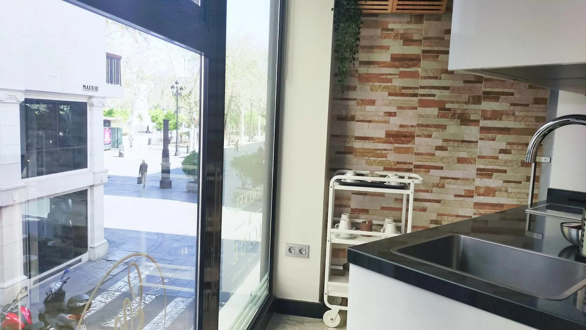Bohemian & Suites Panoramic -Parking 세비야 0*,