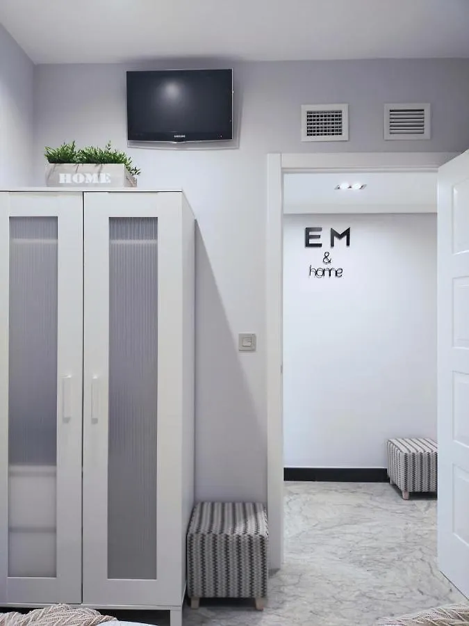 Sevilla centro Catedral BOHEMIAN&SUITES Sky Line Icide- Moeckel Parking Apartamento