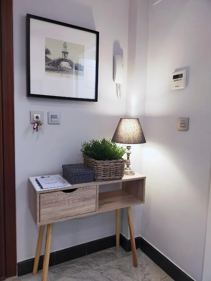 아파트 Bohemian & Suites Panoramic -Parking 세비야